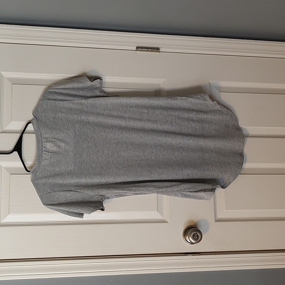 Women's Marvel High Low Tee - Picture 7 of 7